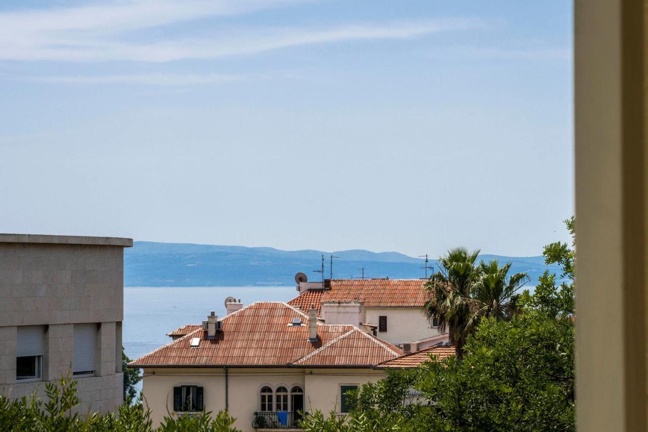 Sunrise View Balcony Apartment Split Exterior photo